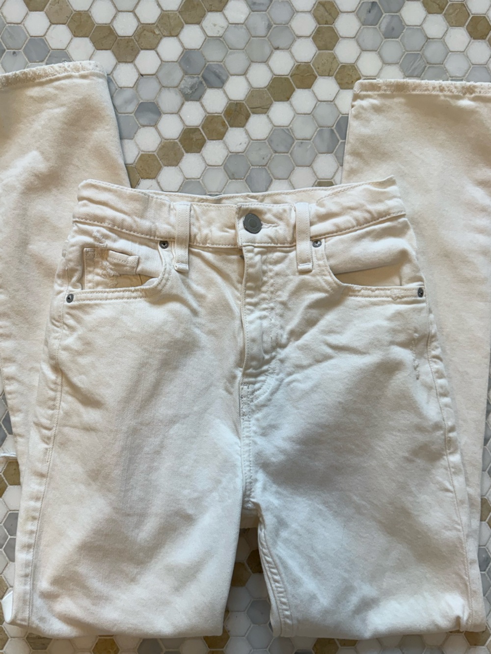 Hudson Jeans Women’s Slim Straight - Off-White Distressed Harlow Ecru